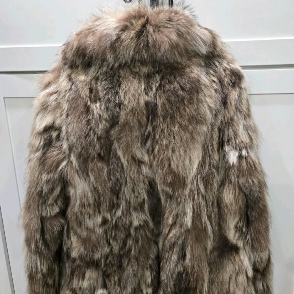 Vintage 1970s Mademoiselle Exclusive Gold Label Collection Raccoon Fur Coat - Picture 3 of 10
